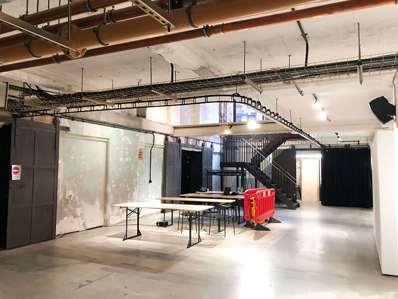 Z shaped track Brixton